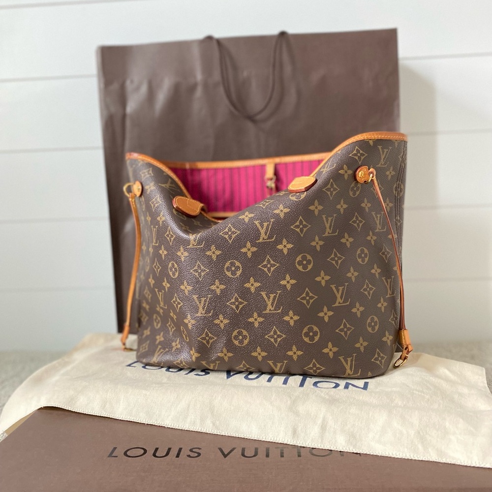 Authentic Louis Vuitton Neverfull MM Tote Bag